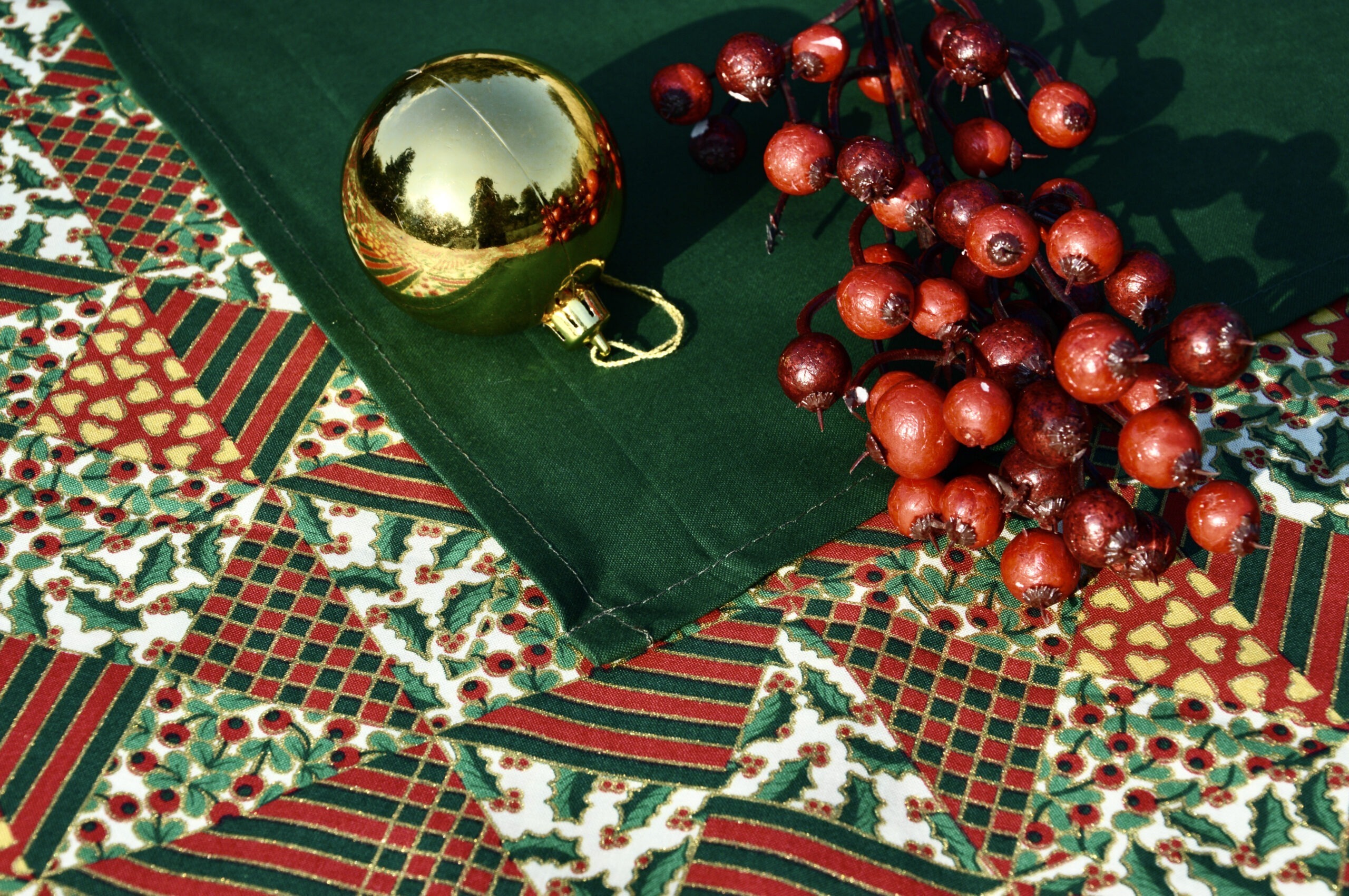 You are currently viewing Zöld színű karácsonyi terítők – mert a zöld, illik a lakásomhoz