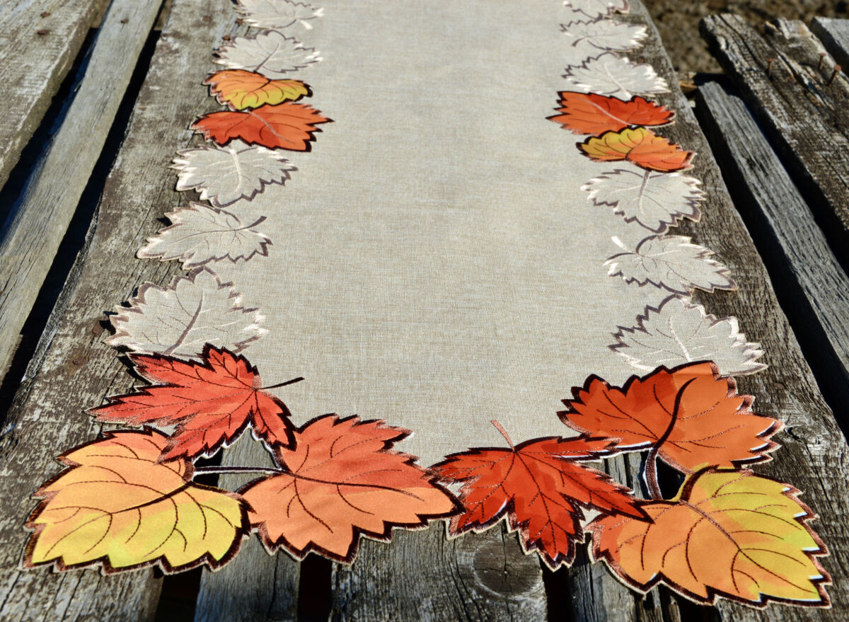 Leveles futó terítő - juharfalevél mintás 110x40 cm
