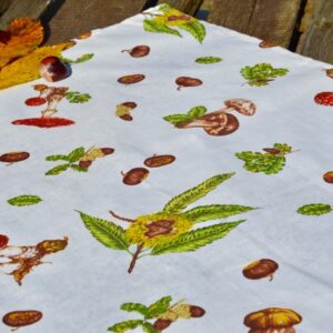 Asztalközép terítő – őszi termések 70×70 cm