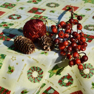 Karácsonyi abrosz - adventi koszorús mintával