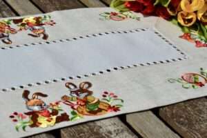 Read more about the article Húsvéti kis terítők – 45×30 cm méretben