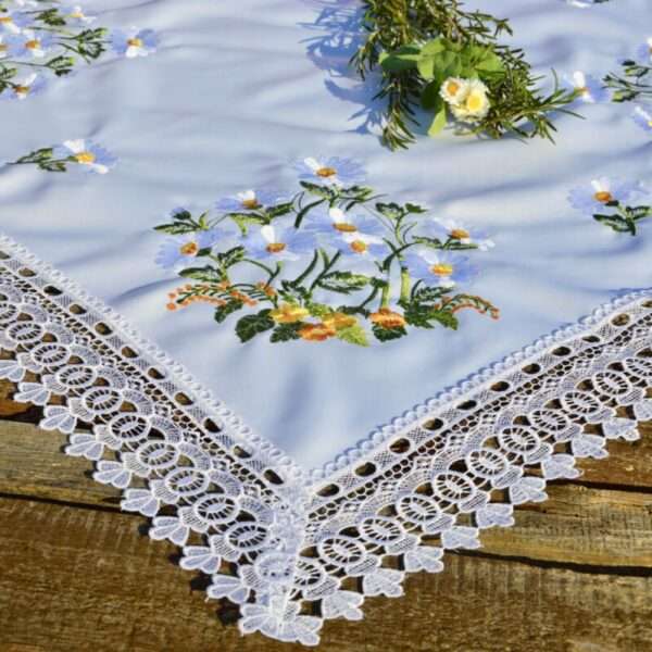 Kamillavirágos asztalközép - 85x85 cm